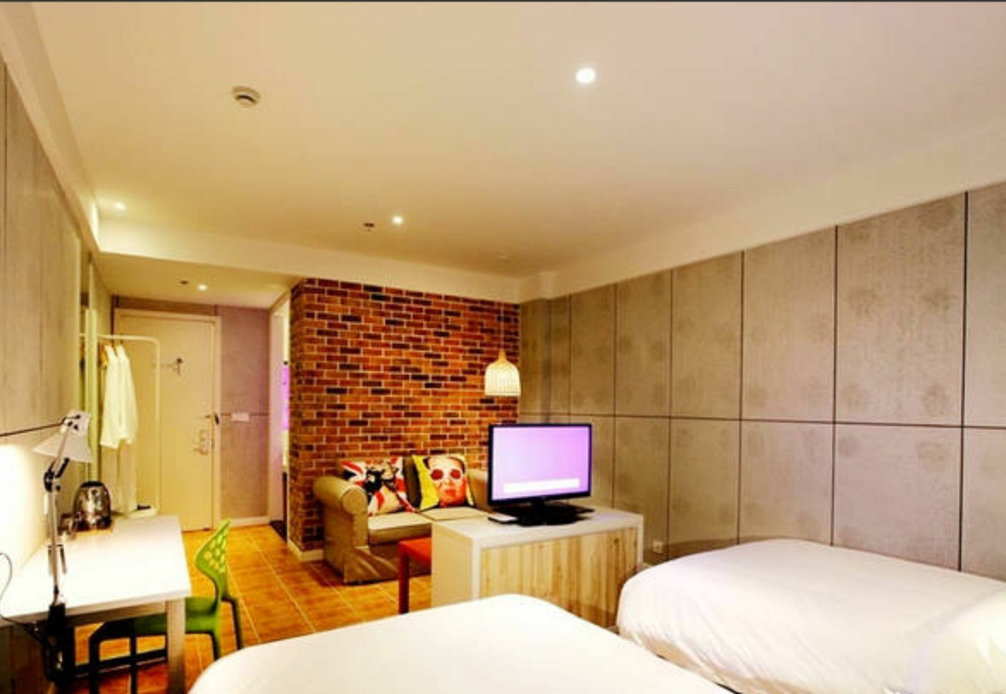 Tuke China Hongqiao Hub Hotel 3*